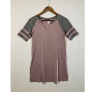 SO Swing Dress Womens XS Mauve Pink Grey Raglan Striped Sleeve V-Neck T-Shirt